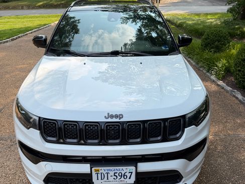 Used 2023 Jeep Compass High Altitude w/ Driver Assist Group I AWD/4WD image 4