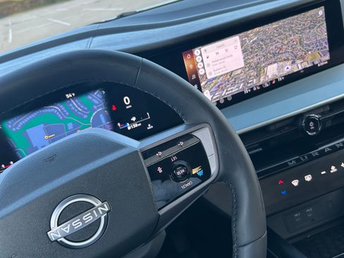 Used 2025 Nissan Murano SL image 15