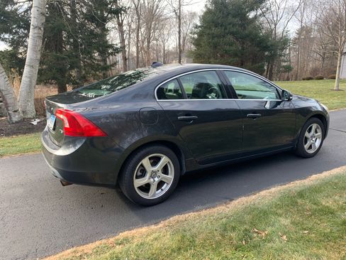 Used 2012 Volvo S60 T5 image 5
