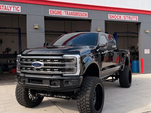 Used 2025 Ford F250 Platinum AWD/4WD image 15
