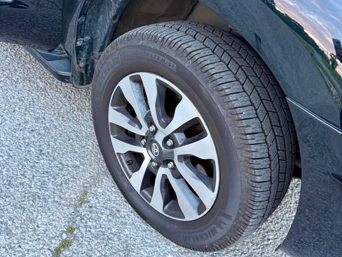 Used 2019 Toyota Sequoia Limited AWD/4WD image 30