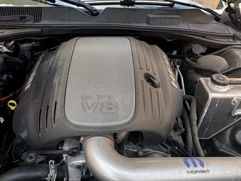 Used 2010 Dodge Challenger R/T RWD image 14