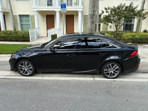 Used 2020 Lexus IS 300 w/ Accessory Package 2 RWD image 9