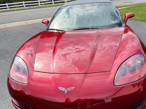 Used 2010 Chevrolet Corvette Convertible w/ Preferred Equipment Group RWD image 15