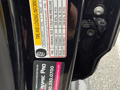 Used 2022 Cadillac Escalade ESV Premium Luxury image 20