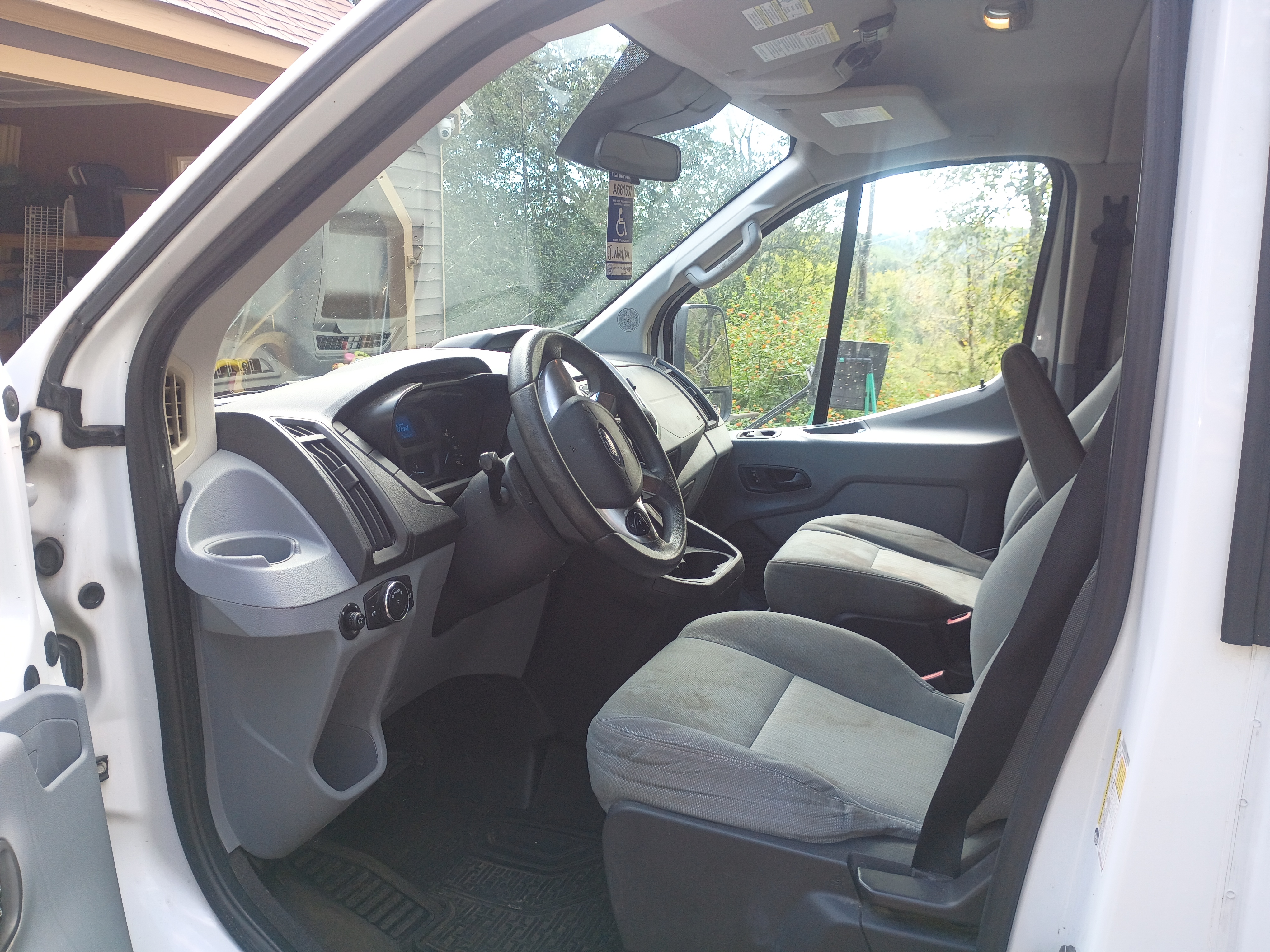Used 2015 Ford Transit 350 XLT RWD image 10