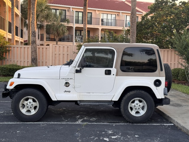 Used 1999 Jeep Wrangler Sahara AWD/4WD image 2
