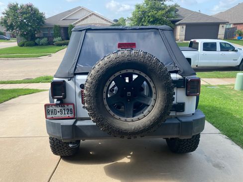 Used 2015 Jeep Wrangler Unlimited Sport w/ Quick Order Package 24S image 6