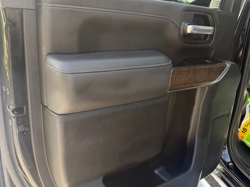 Used 2021 GMC Sierra 2500 Denali w/ Denali Ultimate Package image 5