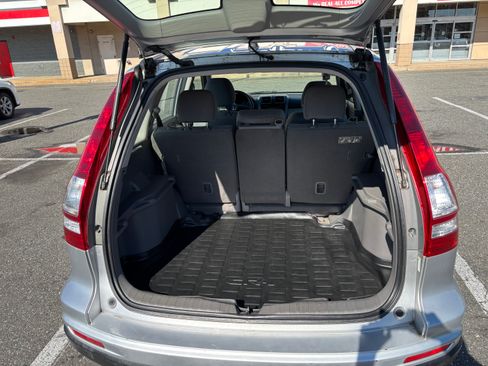 Used 2010 Honda CR-V LX image 8