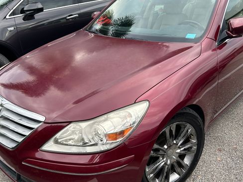 Used 2011 Hyundai Genesis 4.6 image 4