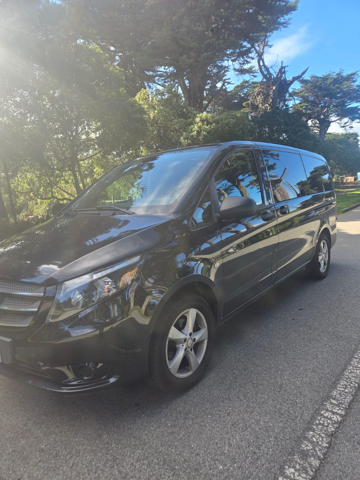 Used 2018 Mercedes-Benz Metris Passenger image 1