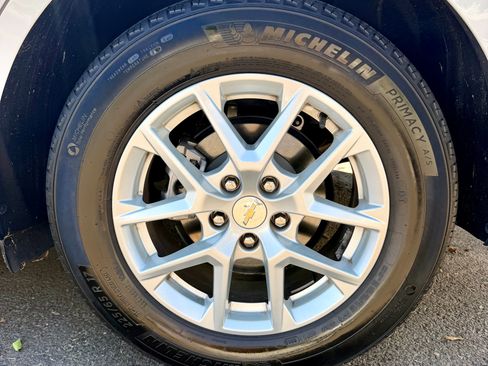 Used 2023 Chevrolet Equinox LS w/ LS Convenience Package FWD image 30