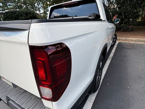 Used 2017 Honda Ridgeline RTL-T image 17