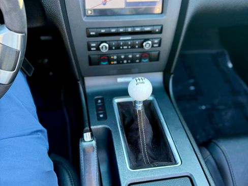 Used 2011 Ford Mustang Shelby GT500 w/ SVT Performance Pkg image 13