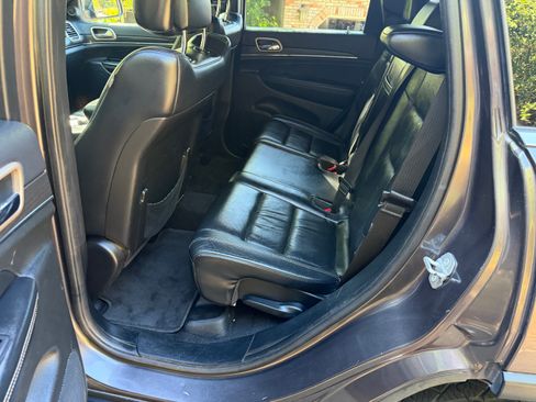Used 2015 Jeep Grand Cherokee Limited w/ Trailer Tow Group IV AWD/4WD image 9