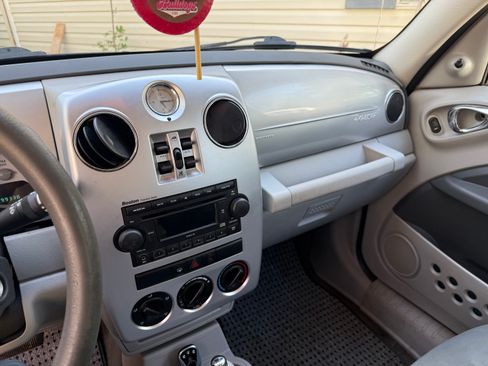 Used 2007 Chrysler PT Cruiser w/ Sun/Sound Group image 6