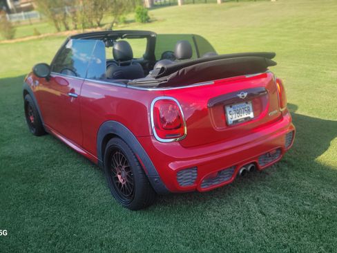 Used 2016 MINI Cooper S image 4