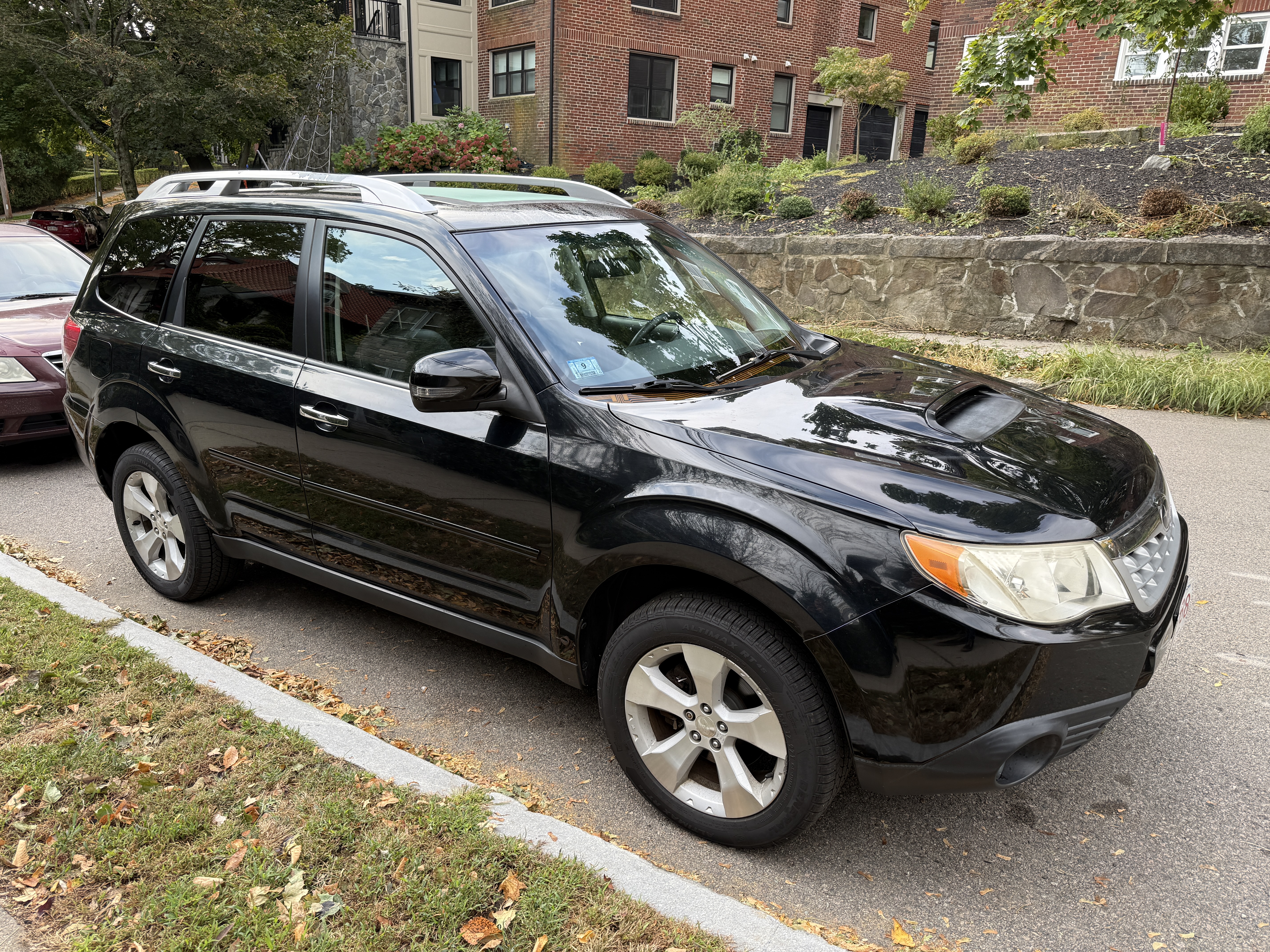 Used 2012 Subaru Forester 2.5XT Touring AWD/4WD image 10