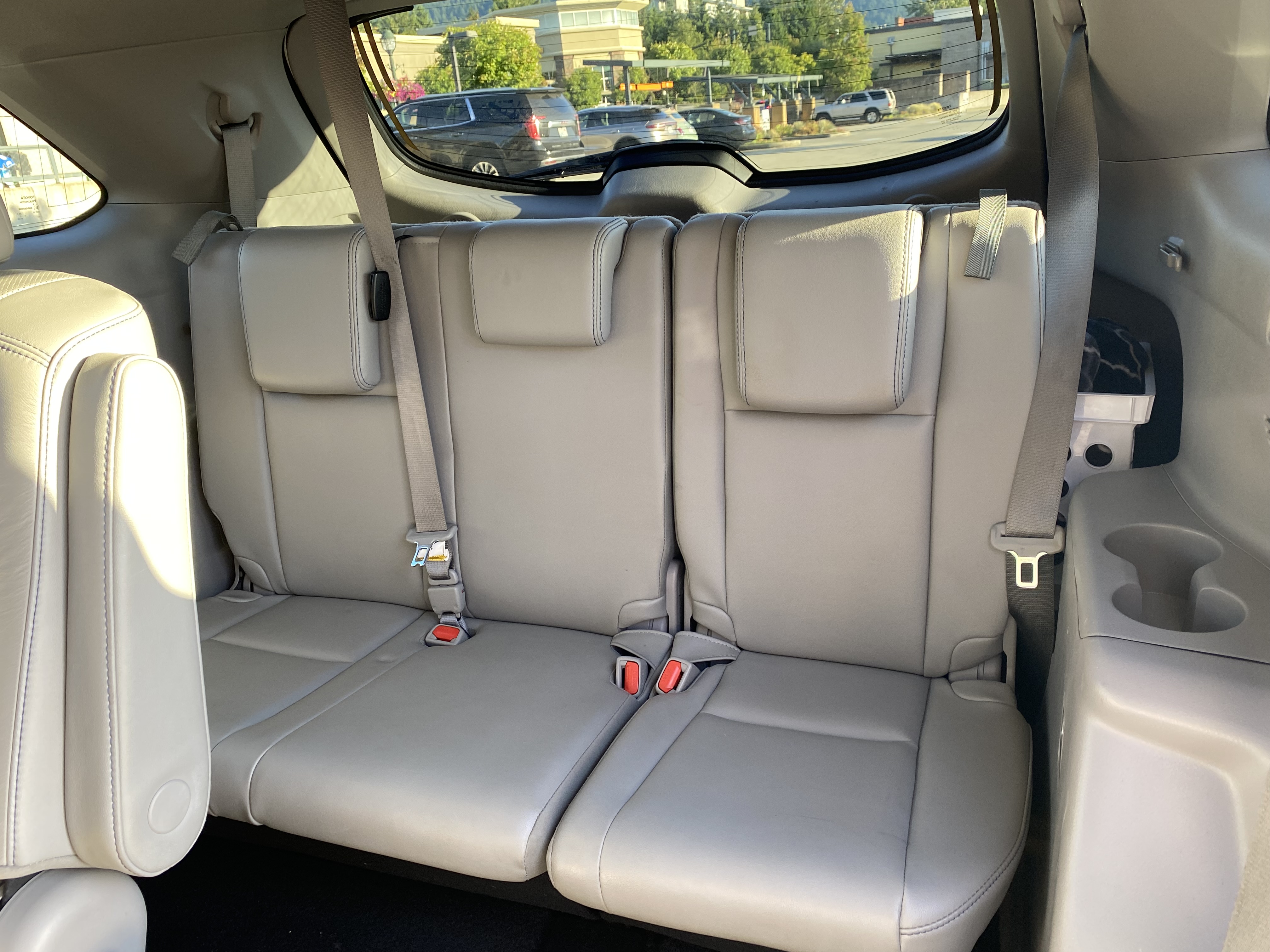 Used 2018 Toyota Highlander Limited AWD/4WD image 12