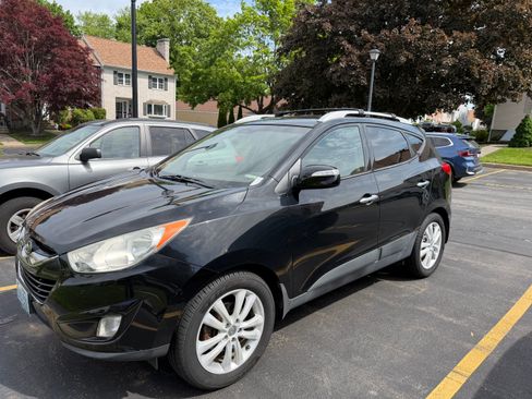 Used 2013 Hyundai Tucson Limited FWD image 1