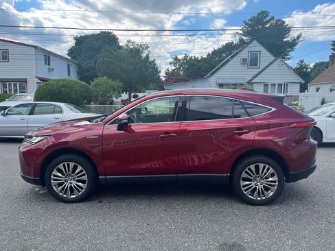 Used 2021 Toyota Venza XLE w/ Softex Package AWD/4WD image 20