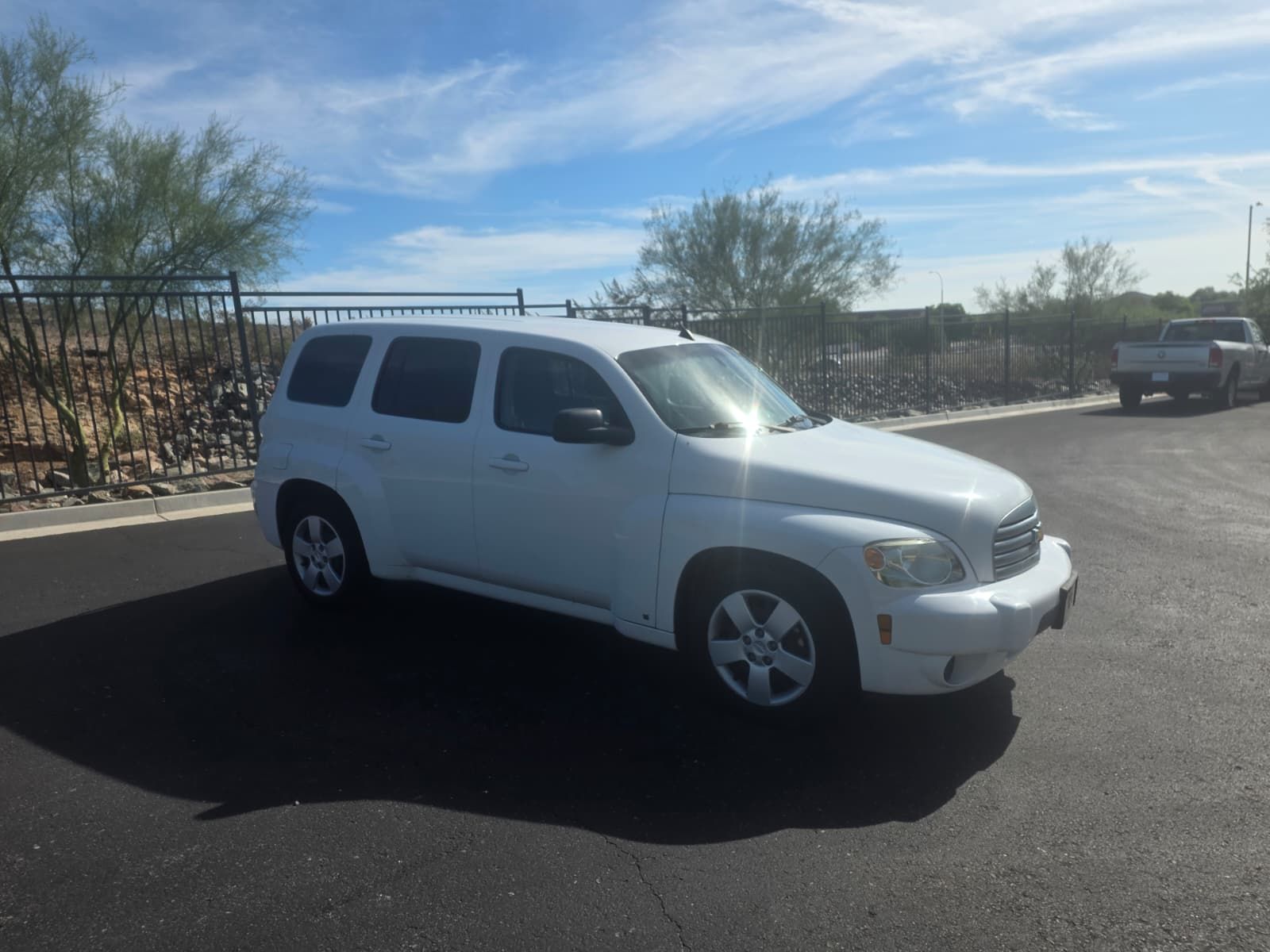 Used 2010 Chevrolet HHR LS FWD image 2