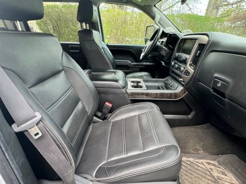 Used 2016 GMC Sierra 3500 Denali w/ Duramax Plus Package AWD/4WD image 9