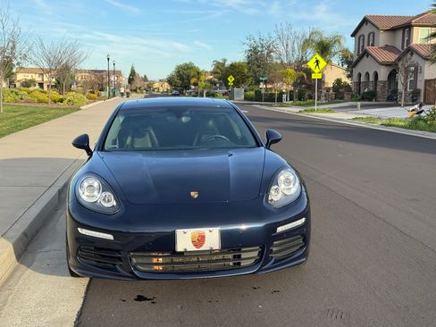 Used 2016 Porsche Panamera S image 6