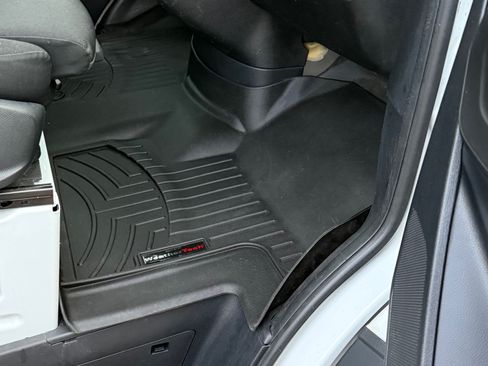 Used 2020 Mercedes-Benz Sprinter 2500 image 9