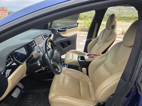 Used 2016 Tesla Model X P90D image 11