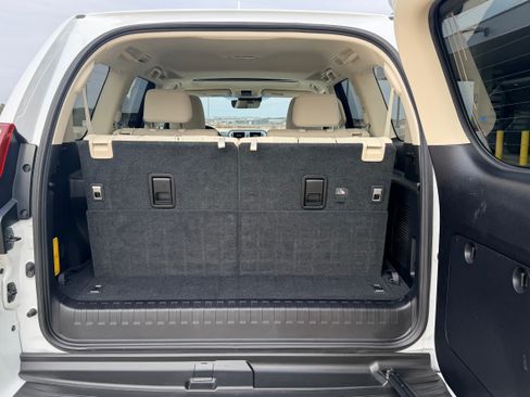 Used 2021 Lexus GX 460 Premium image 28