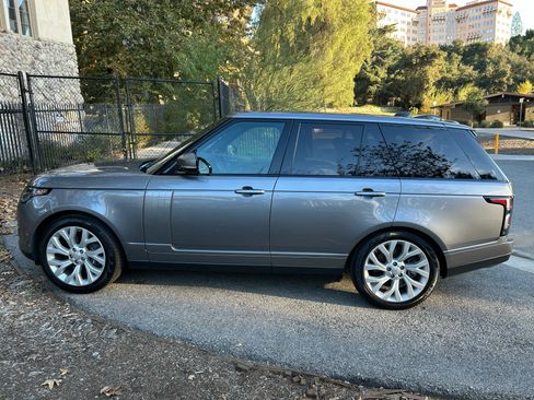Used 2021 Land Rover Range Rover P525 Westminster Edition image 6