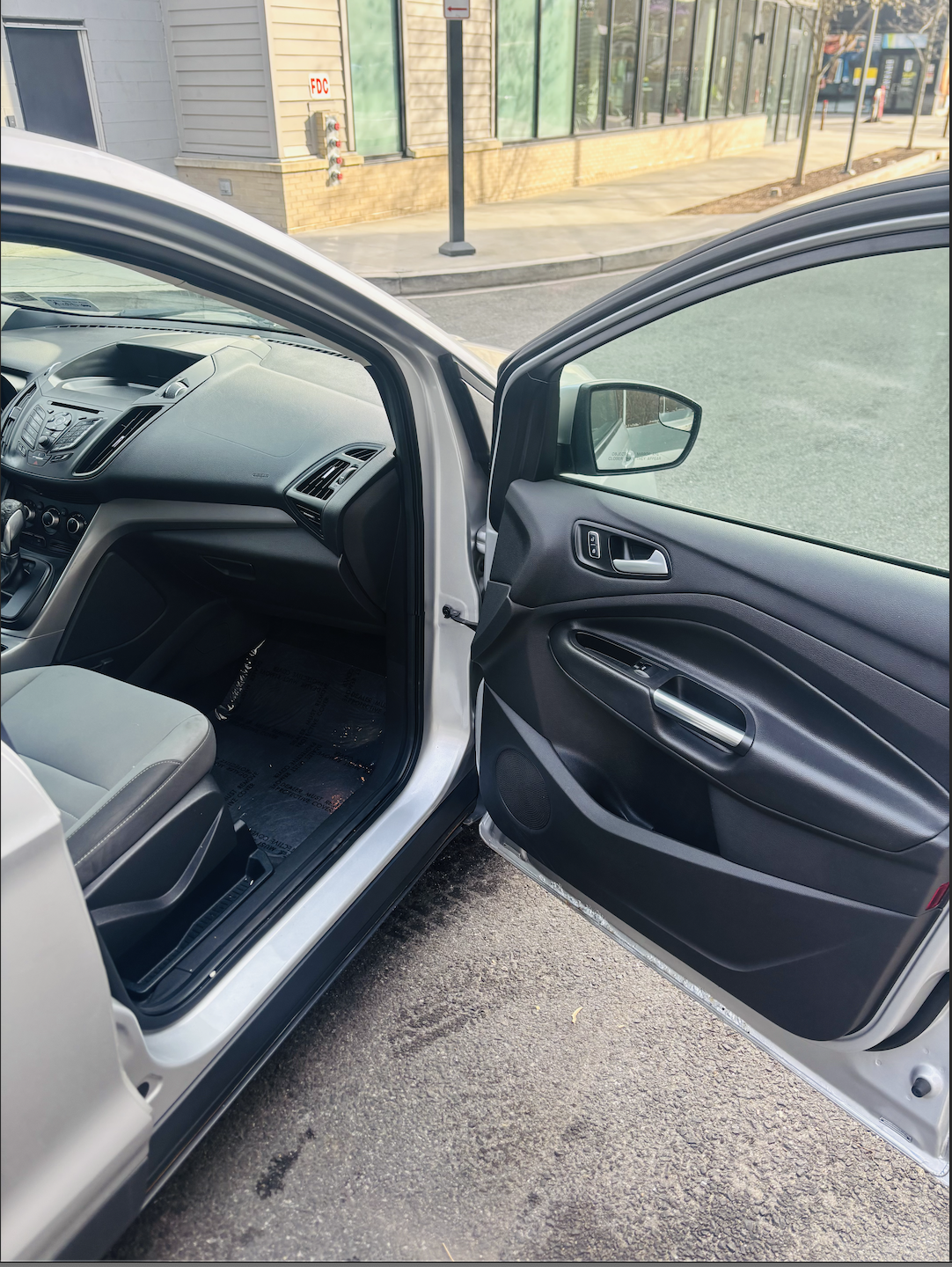 Used 2015 Ford Escape SE AWD/4WD image 12