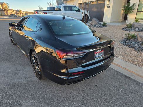 Used 2022 Maserati Quattroporte Modena Q4 image 4