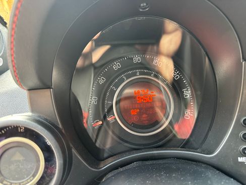 Used 2014 FIAT 500 Abarth w/ Comfort/Convenience Group FWD image 16