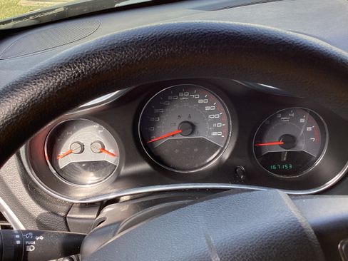 Used 2013 Dodge Avenger SE image 21