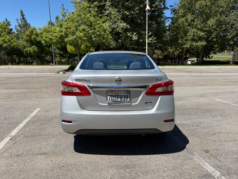Used 2013 Nissan Sentra SV FWD image 4