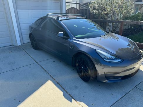Used 2018 Tesla Model 3 Long Range image 14