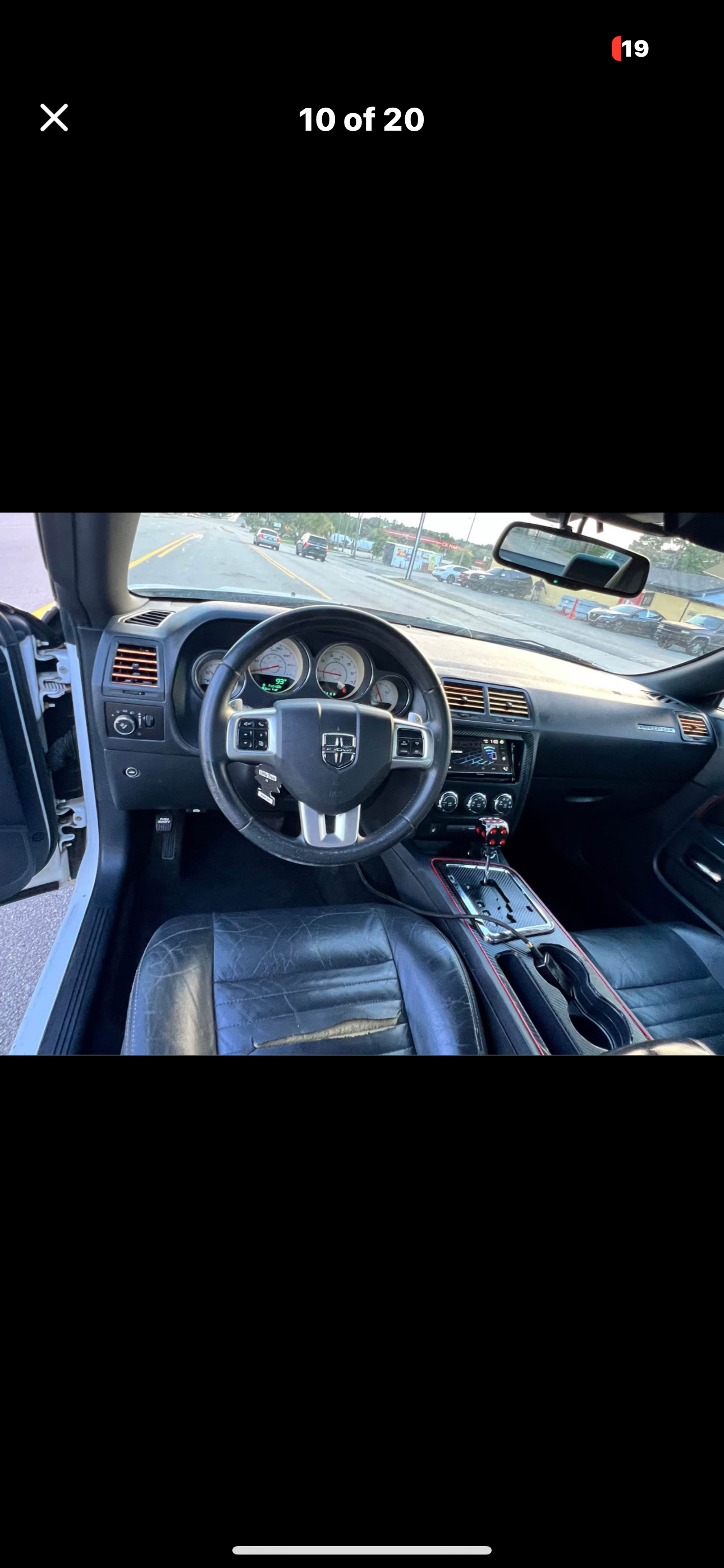 Used 2013 Dodge Challenger SXT RWD image 9