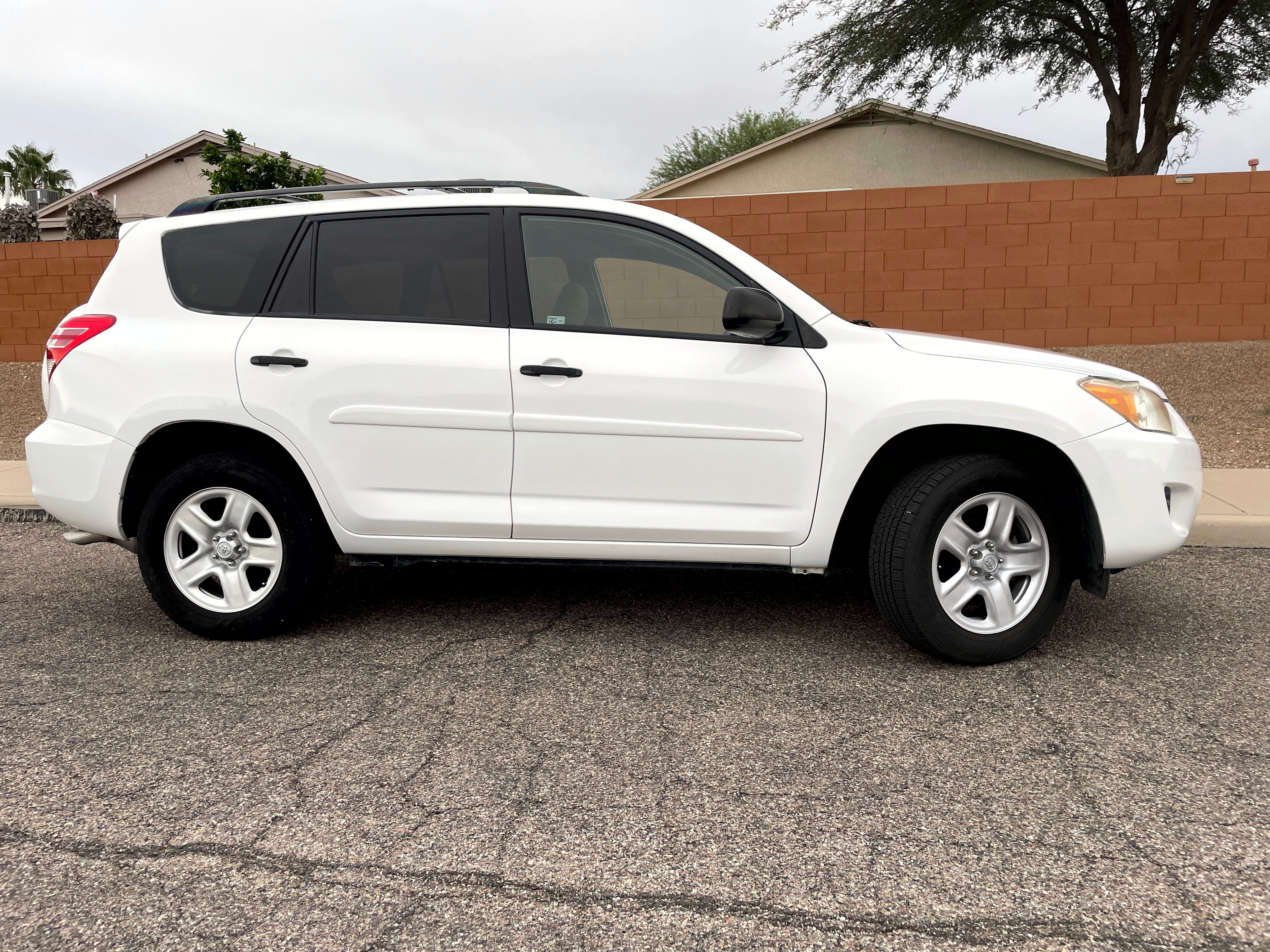 Used 2010 Toyota RAV4 2WD image 4