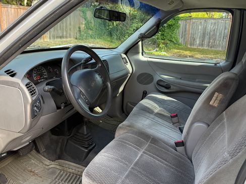 Used 1998 Ford F250 4x4 SuperCab image 4