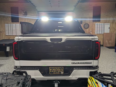 Used 2021 GMC Sierra 1500 Elevation image 8