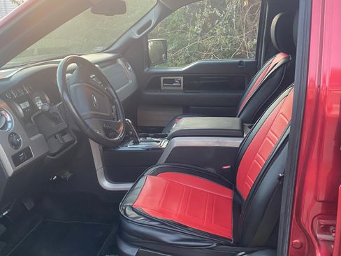 Used 2010 Ford F150 XLT image 4