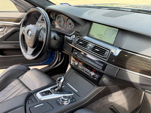 Used 2013 BMW M5 image 23