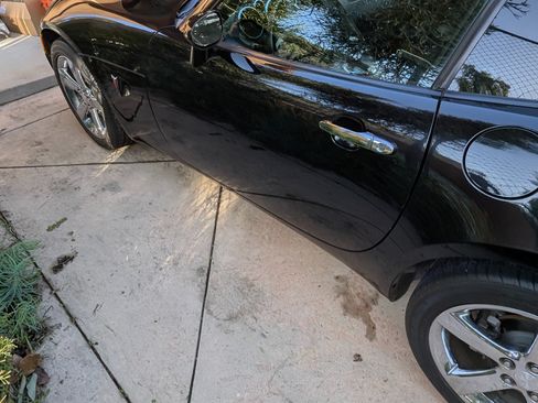 Used 2009 Pontiac Solstice Coupe 2D w/ Premium Package image 13