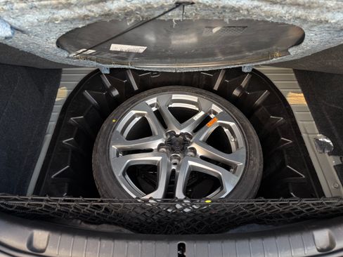 Used 2017 Chevrolet SS image 17