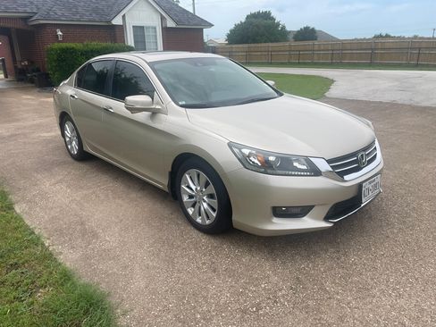 Used 2015 Honda Accord EX-L image 4