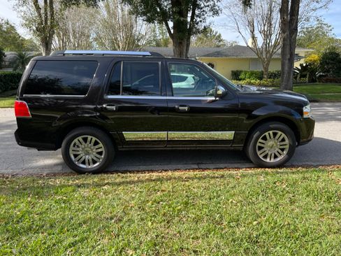 Used 2013 Lincoln Navigator 2WD w/ HD Trailer Tow Pkg image 1