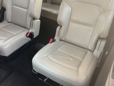 Used 2018 Ford Explorer Limited w/ Equipment Group 301A FWD image 21